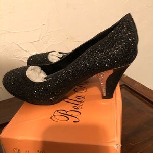 Brand New! Bella Hanna Dress Pumps. Sz 10.